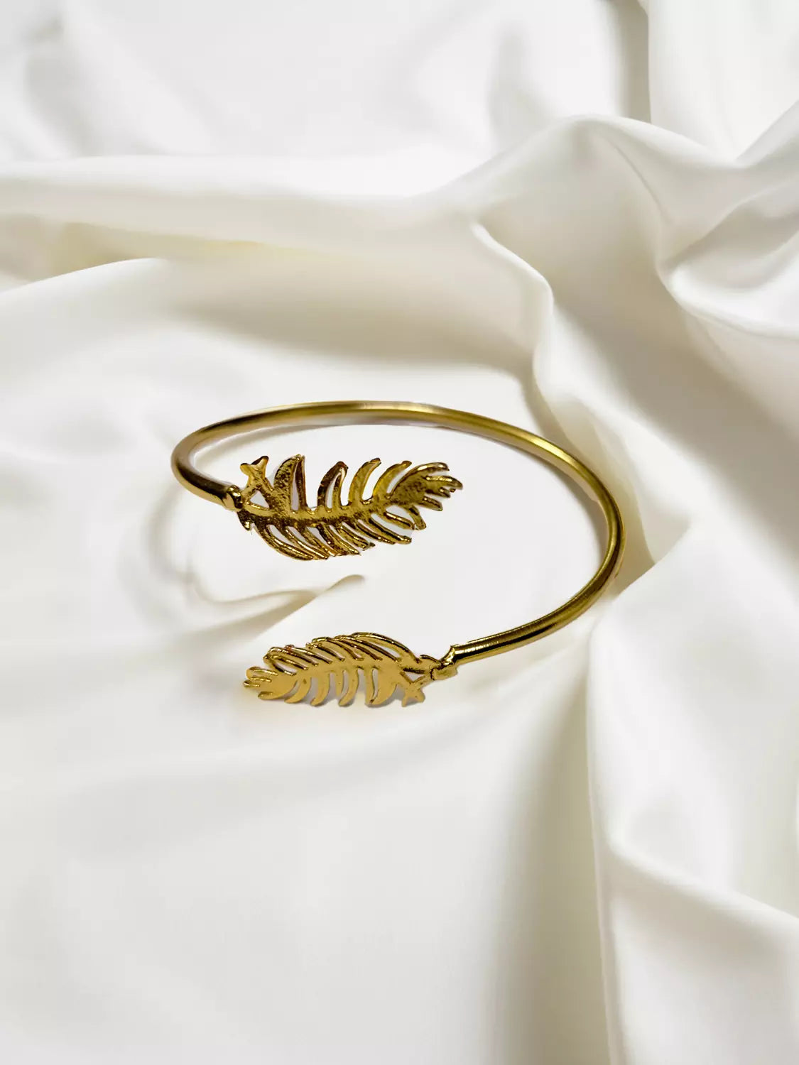 Golden Feather Adjustable Bracelet
